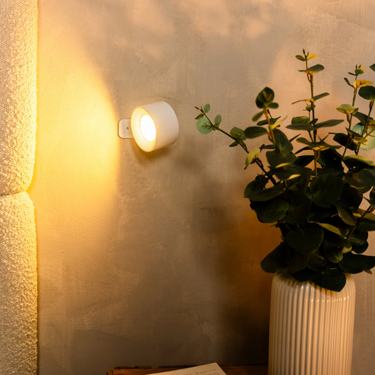 OrbitGlow™ — Foco LED inalámbrico 360°