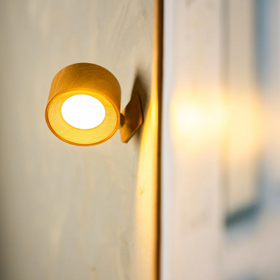 OrbitGlow™ — Foco LED inalámbrico 360°